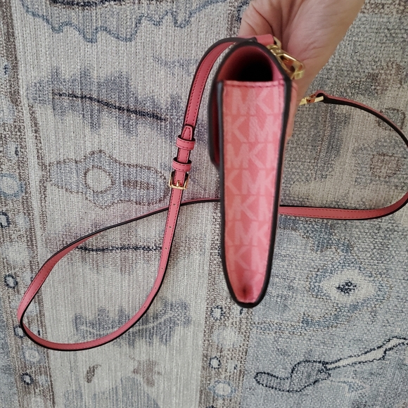 Michael Kors Pink Signature Coated Canvas and Leather Envelope Flap Clutch - Picture 16 of 16